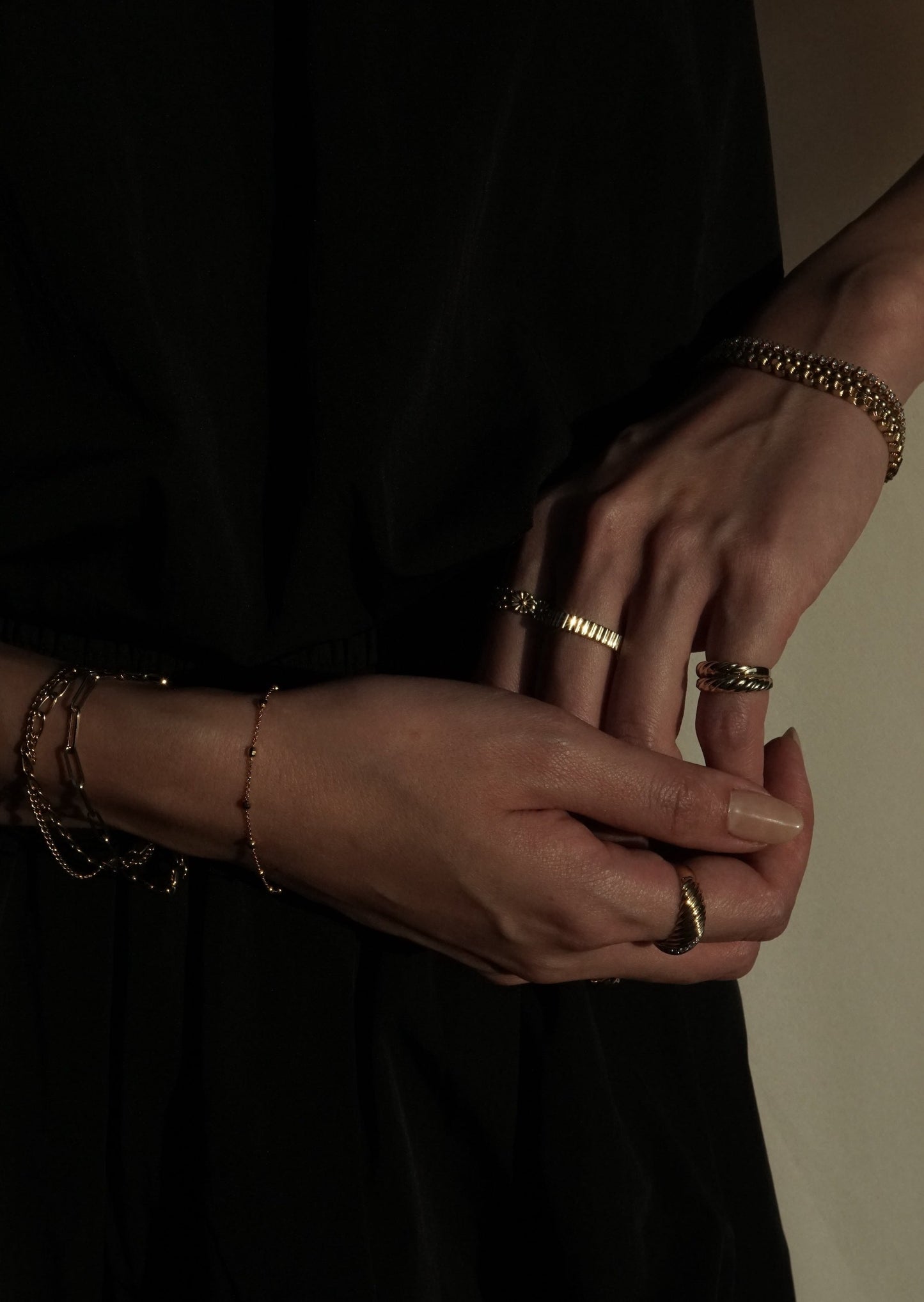 10k Gold Skinny Croissant Pinky Ring