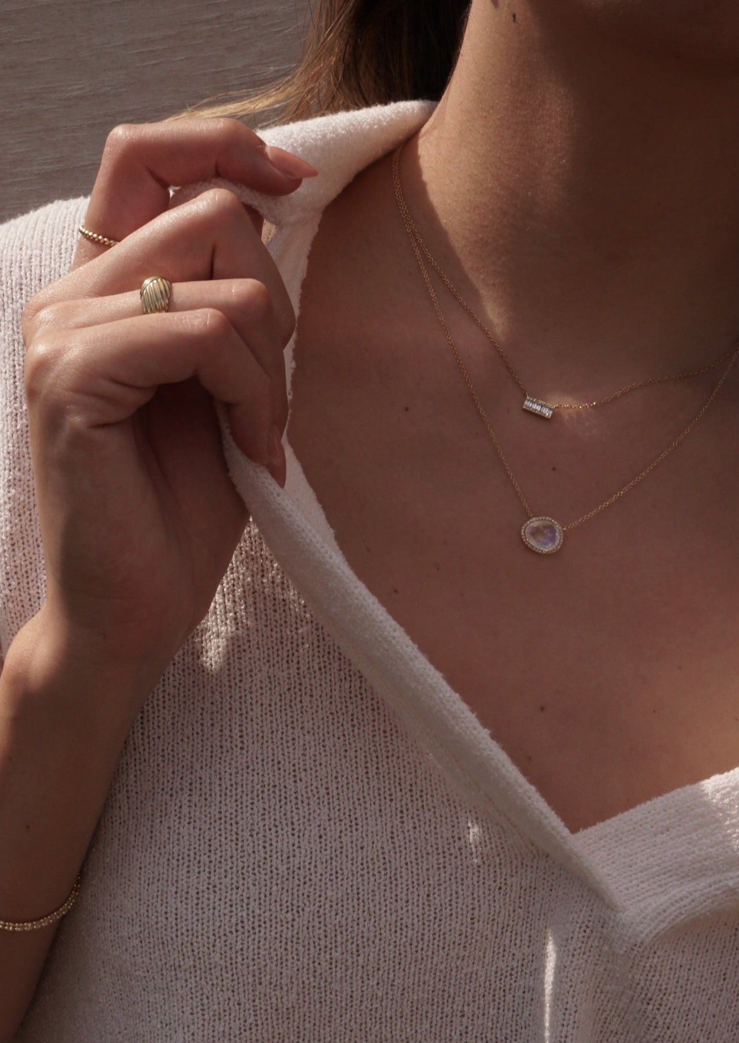 14k Gold 6 Baguette Round Illusion Emerald Bar Necklace