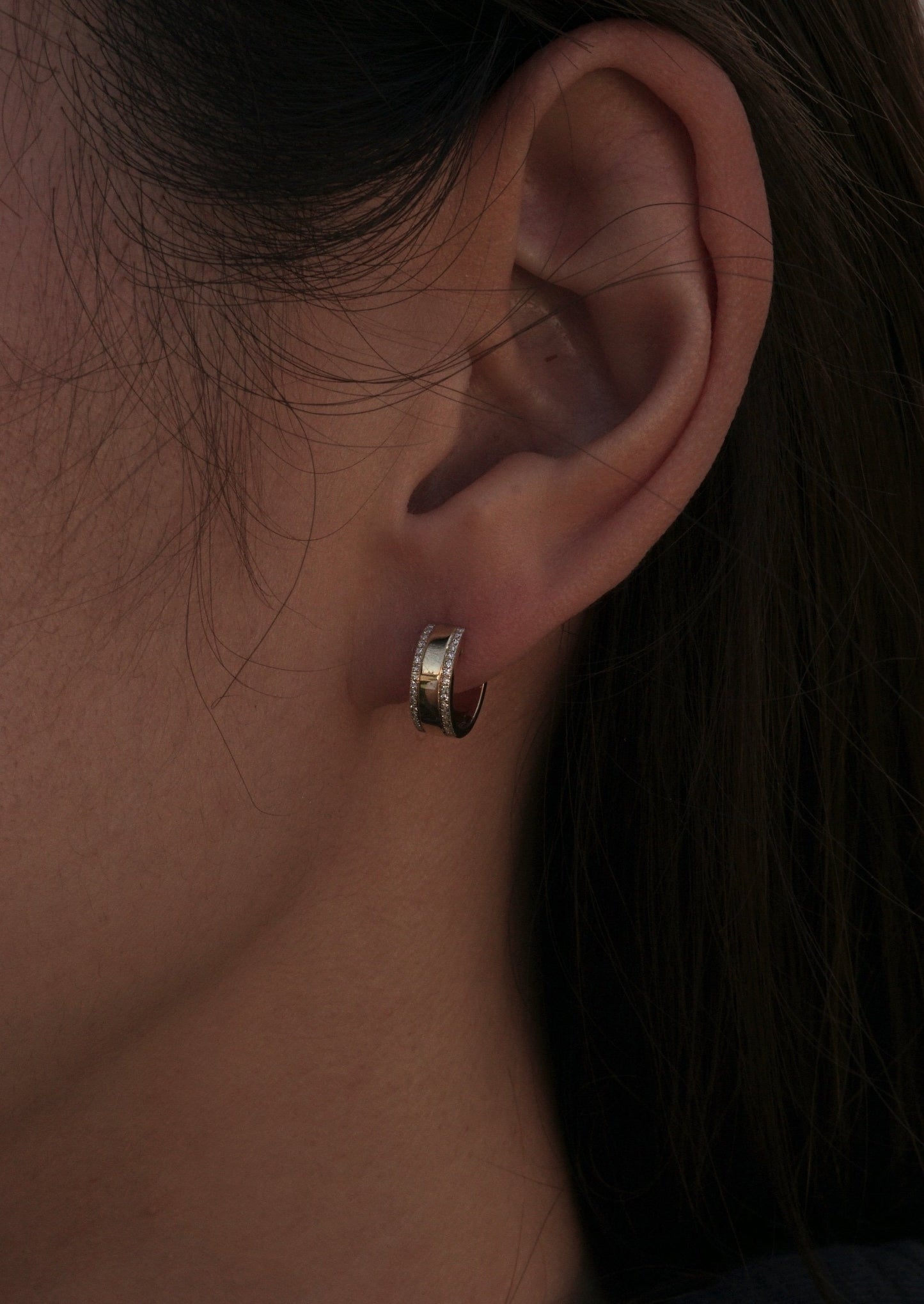 14k Gold Diamond Sandwich Huggies