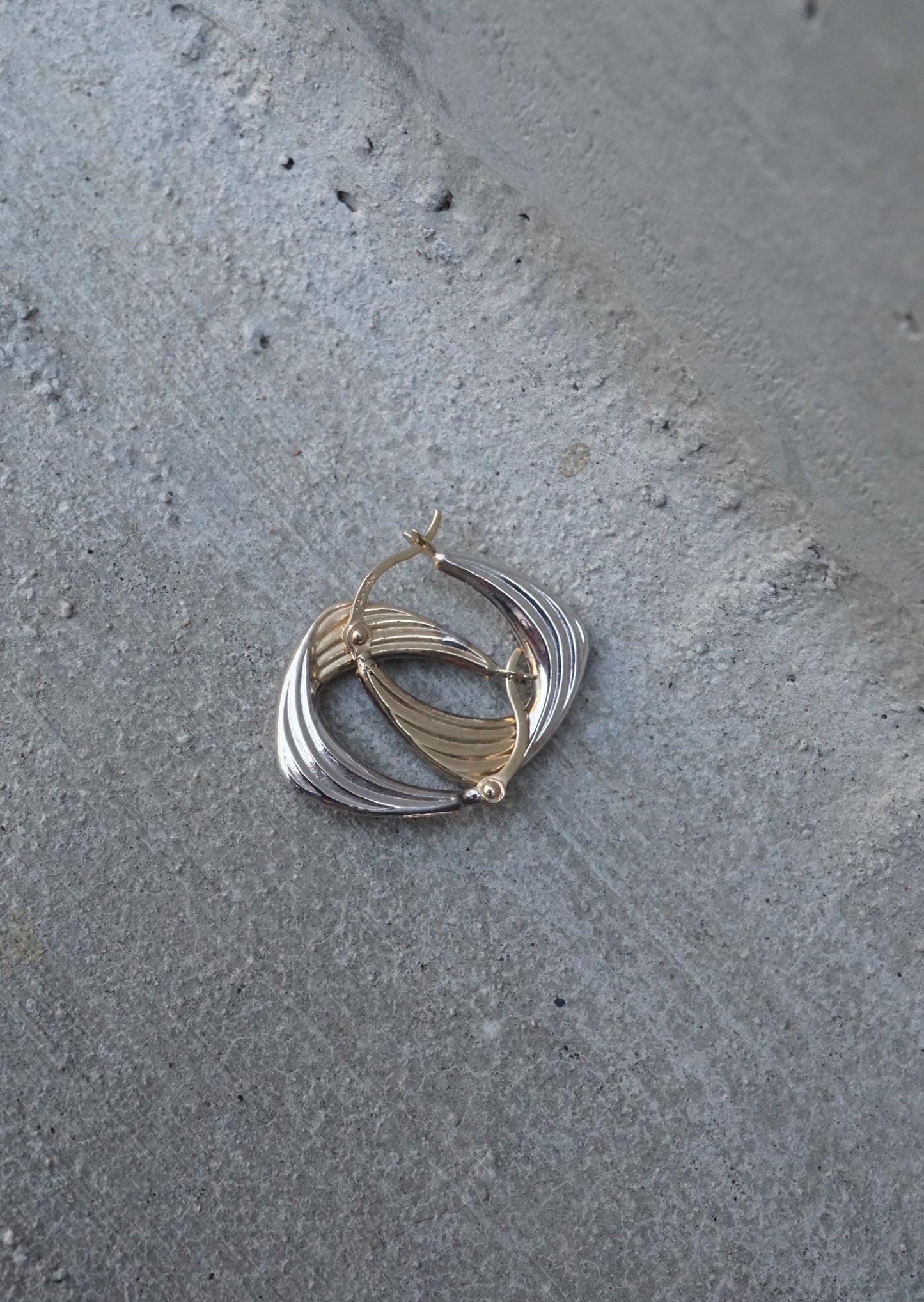 14k Gold 2tone Unity Hoops