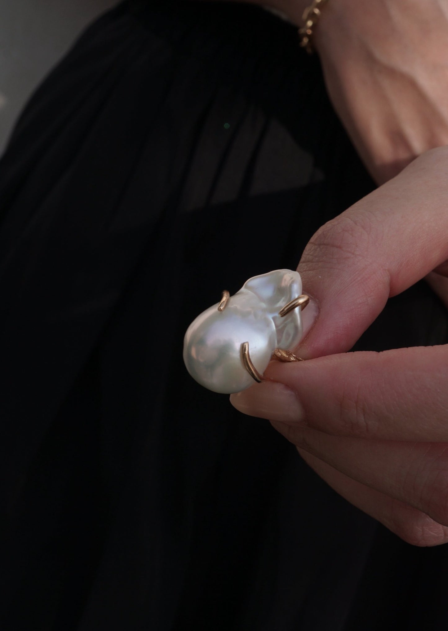 14k Gold Hammered Baroque Pearl Ring