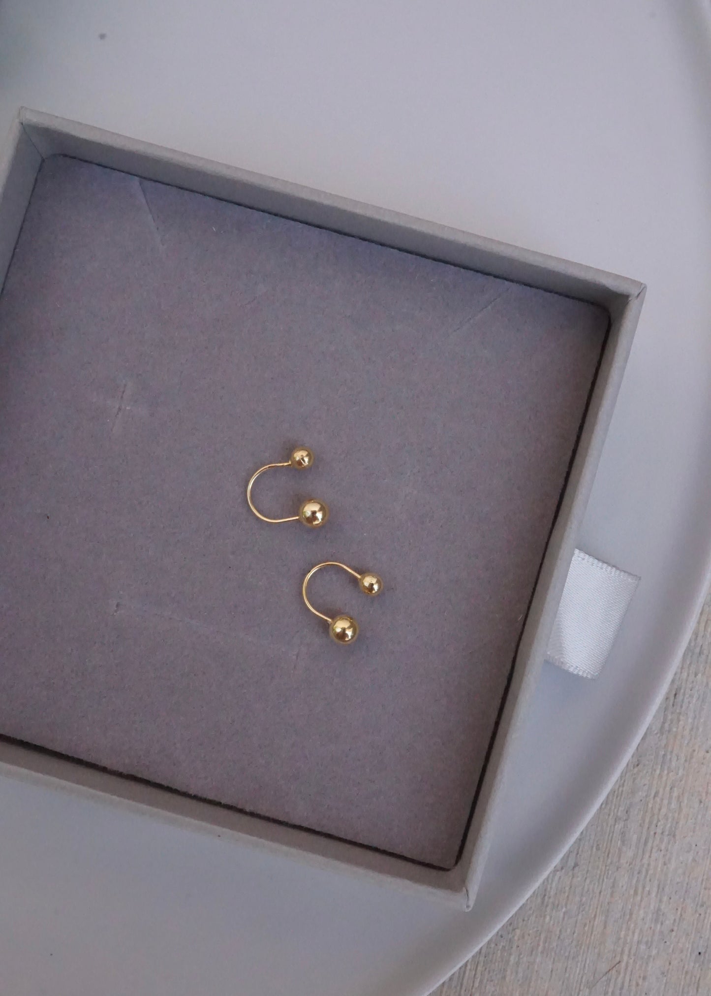 14k Gold Double Ball Telephone Earrings