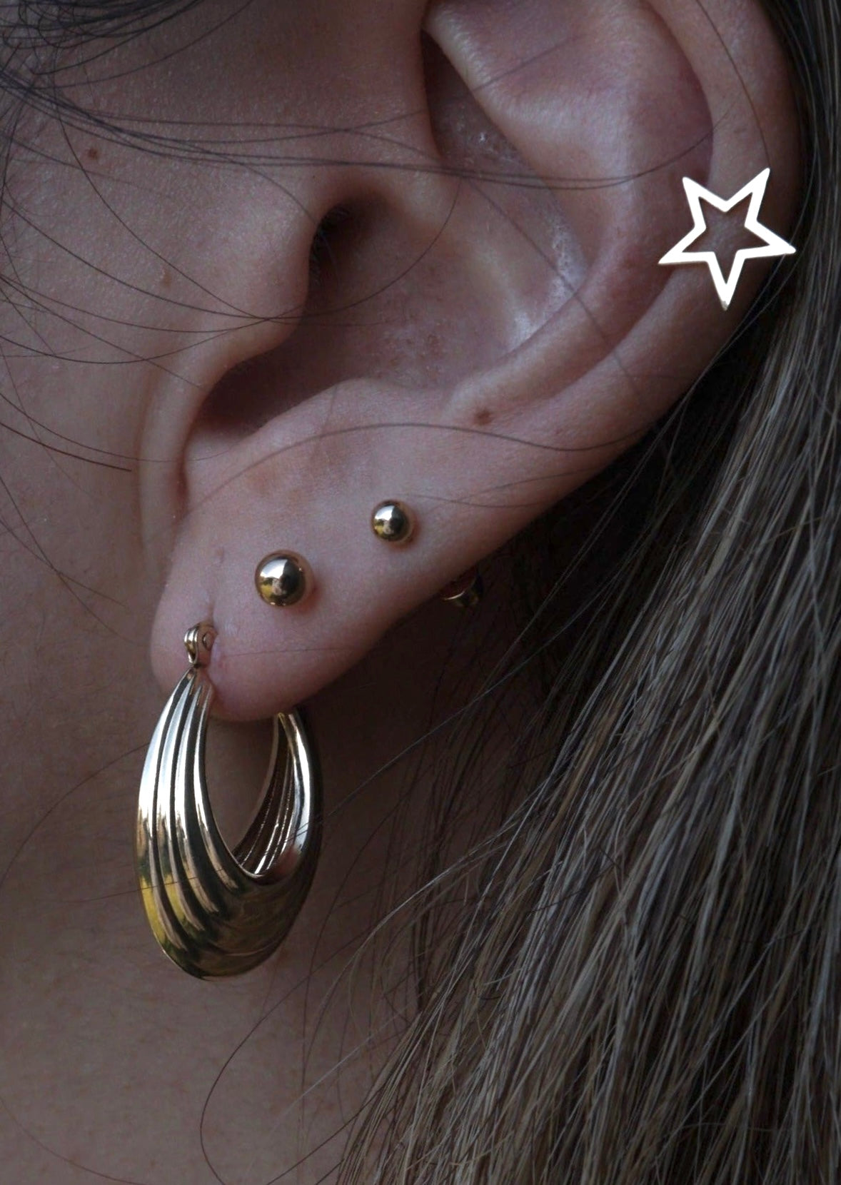 14k Gold Glamour Hoops