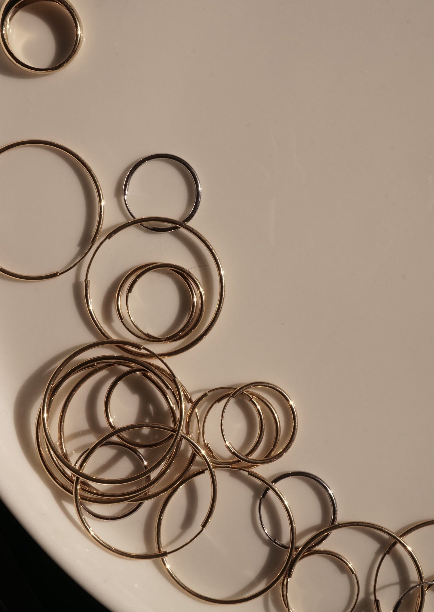 14k Gold Small Thin Loop Hoops